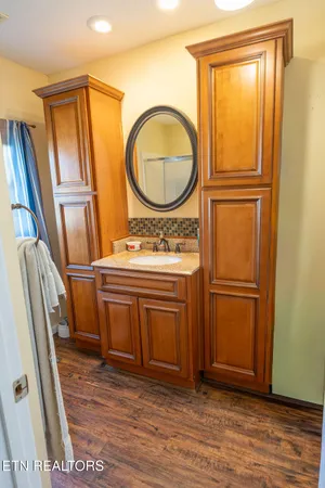 $210,000 | 239 Wooldridge Lane, Jellico, TN 37762