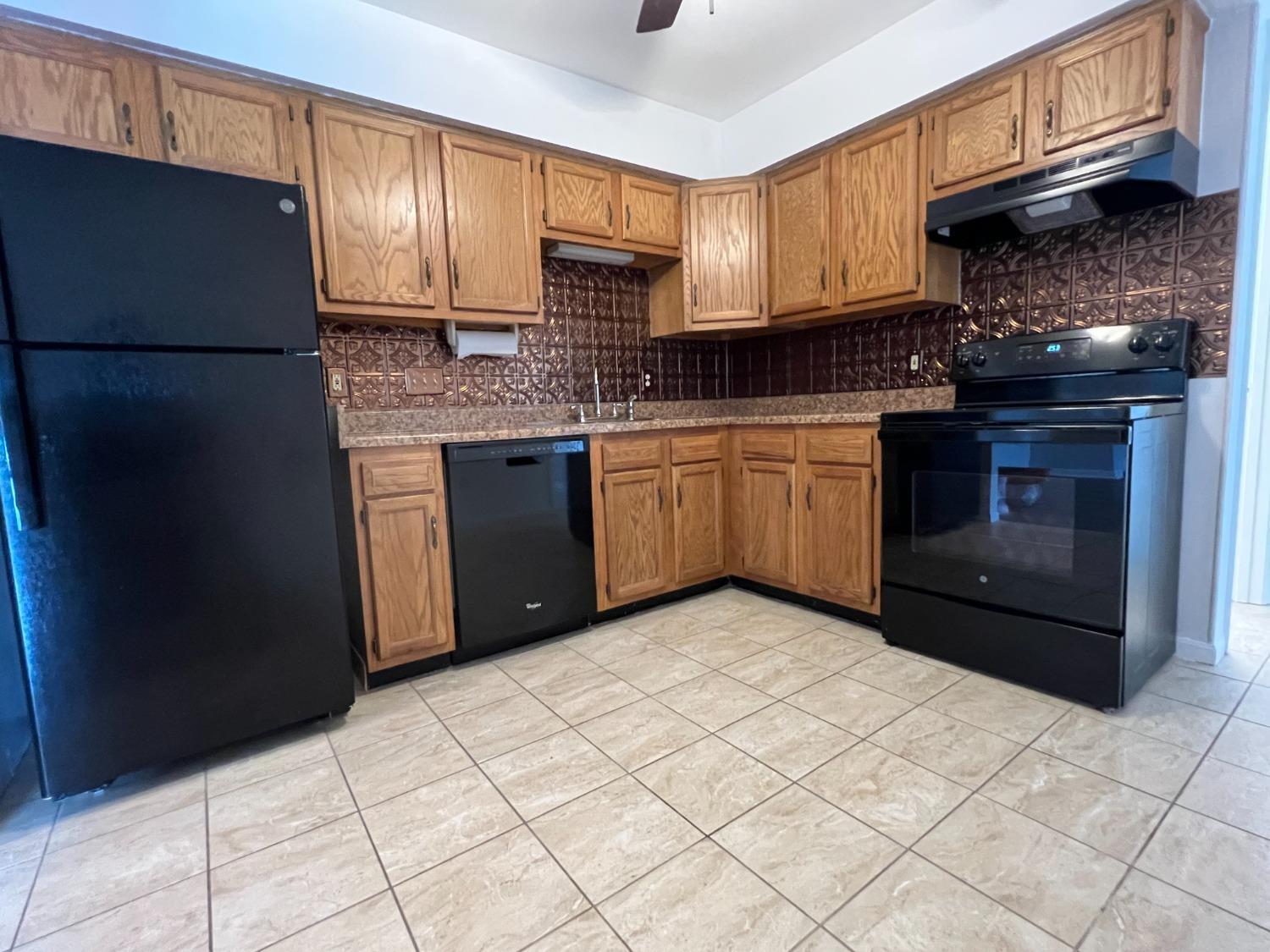 1111 Shayler Road, Unit 9 Batavia, OH 45103 - Photo 4 of 11 Gallery Image 4