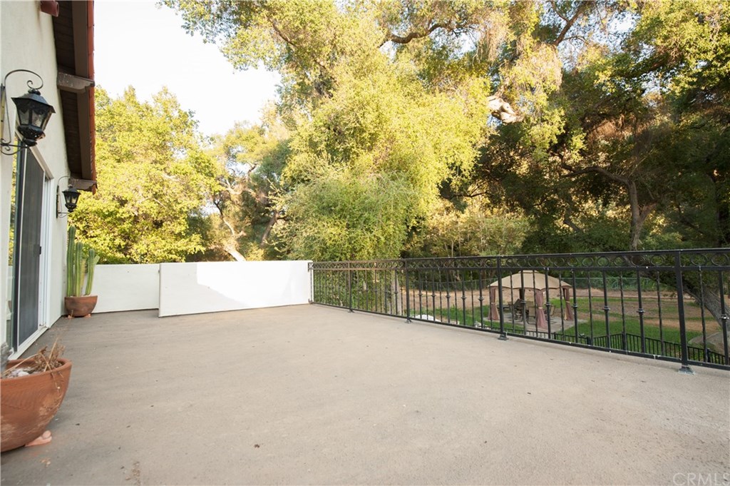 48320 De Luz Road Temecula, CA 92590 - Photo 39 of 54 Gallery Image 39