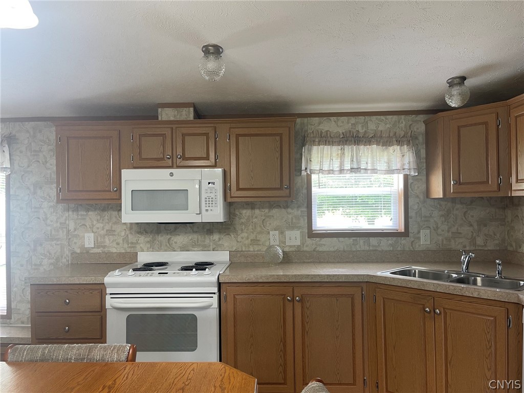 4825 Beacon Light Road Verona, NY 13421 - Photo 17 of 36
