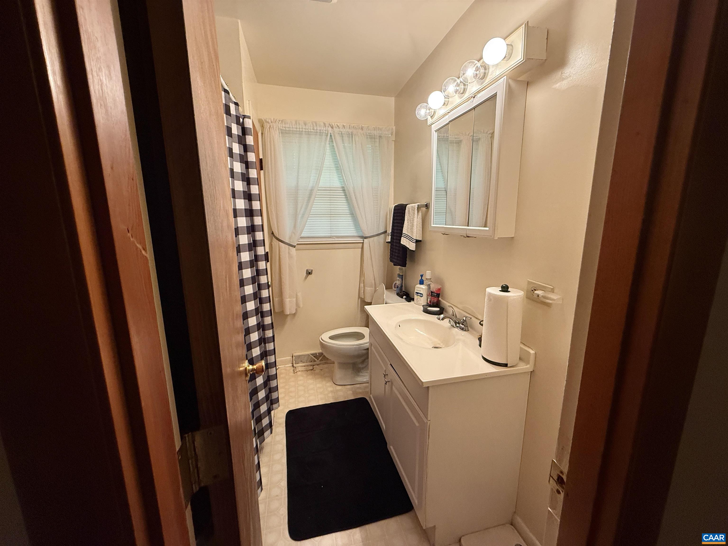 1725 Solomon Road Charlottesville, VA 22901 - Photo 15 of 17