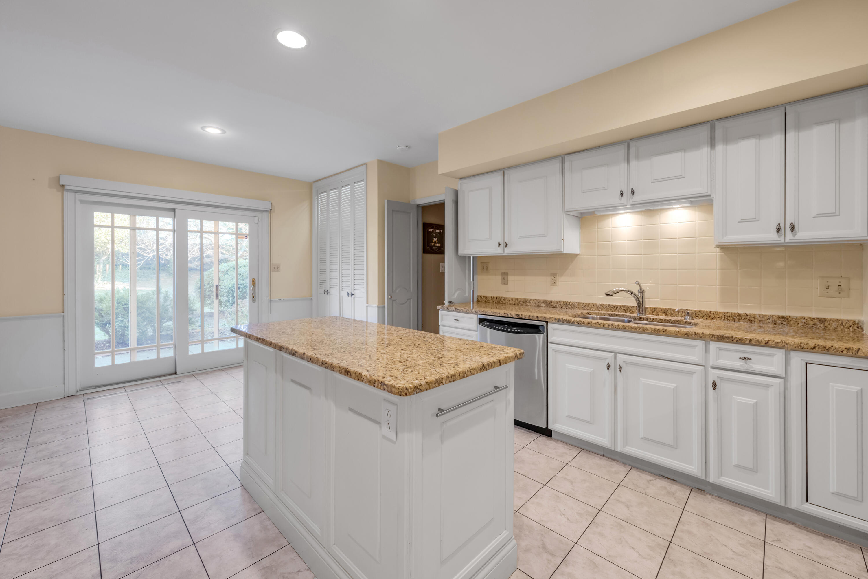 834 Chinoe Road Lexington, KY 40502 - Photo 23 of 59 DSC_7689