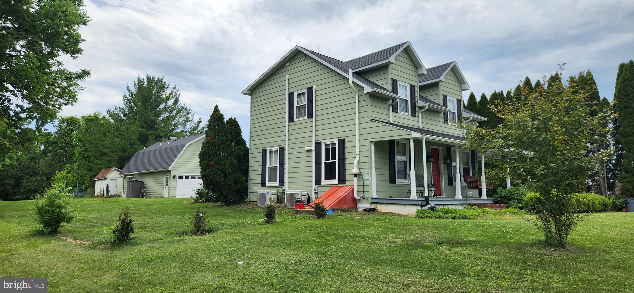 13452 Clopper Road Hagerstown, MD 21742 - Photo 3 of 38