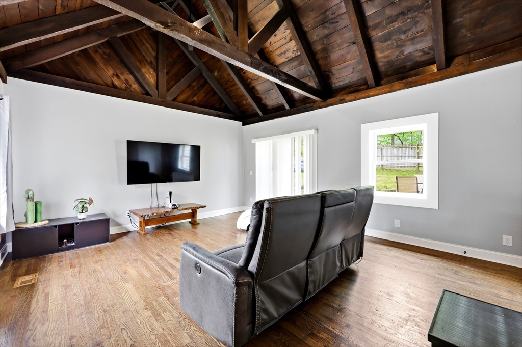 64 South Cottage Road Holland, MA 01521 - Photo 12 of 34