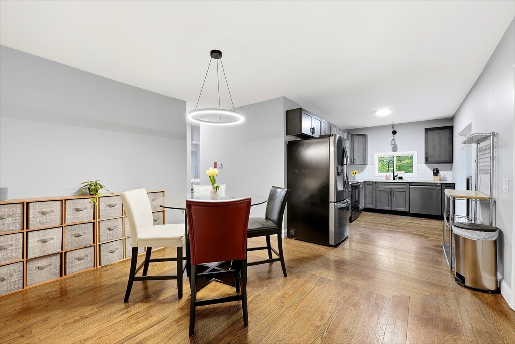 64 South Cottage Road Holland, MA 01521 - Photo 4 of 34