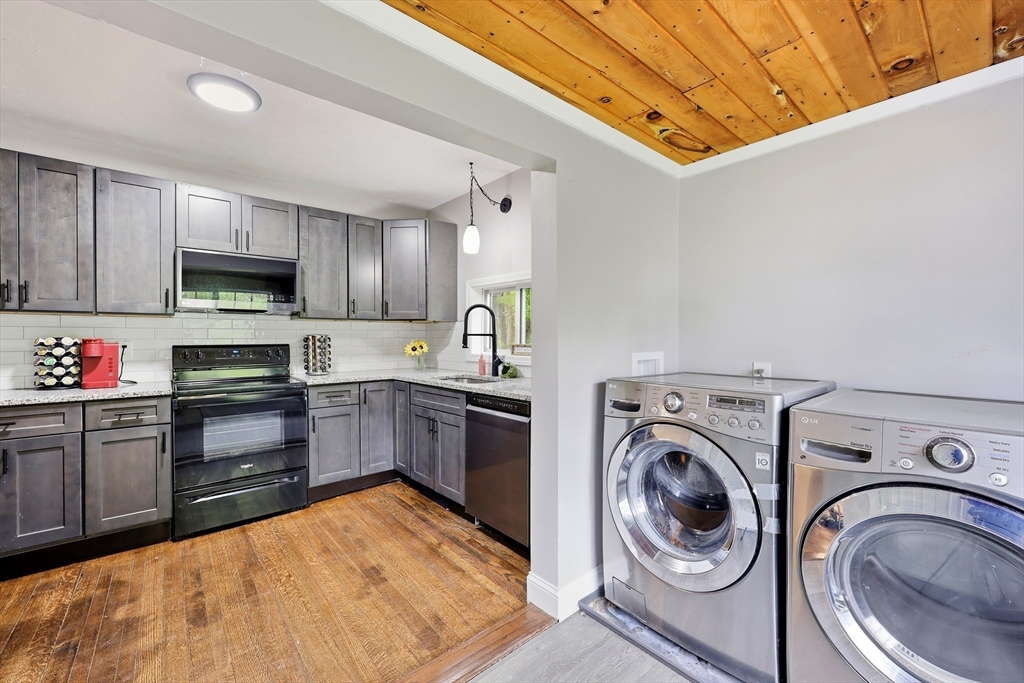 64 South Cottage Road Holland, MA 01521 - Photo 9 of 34