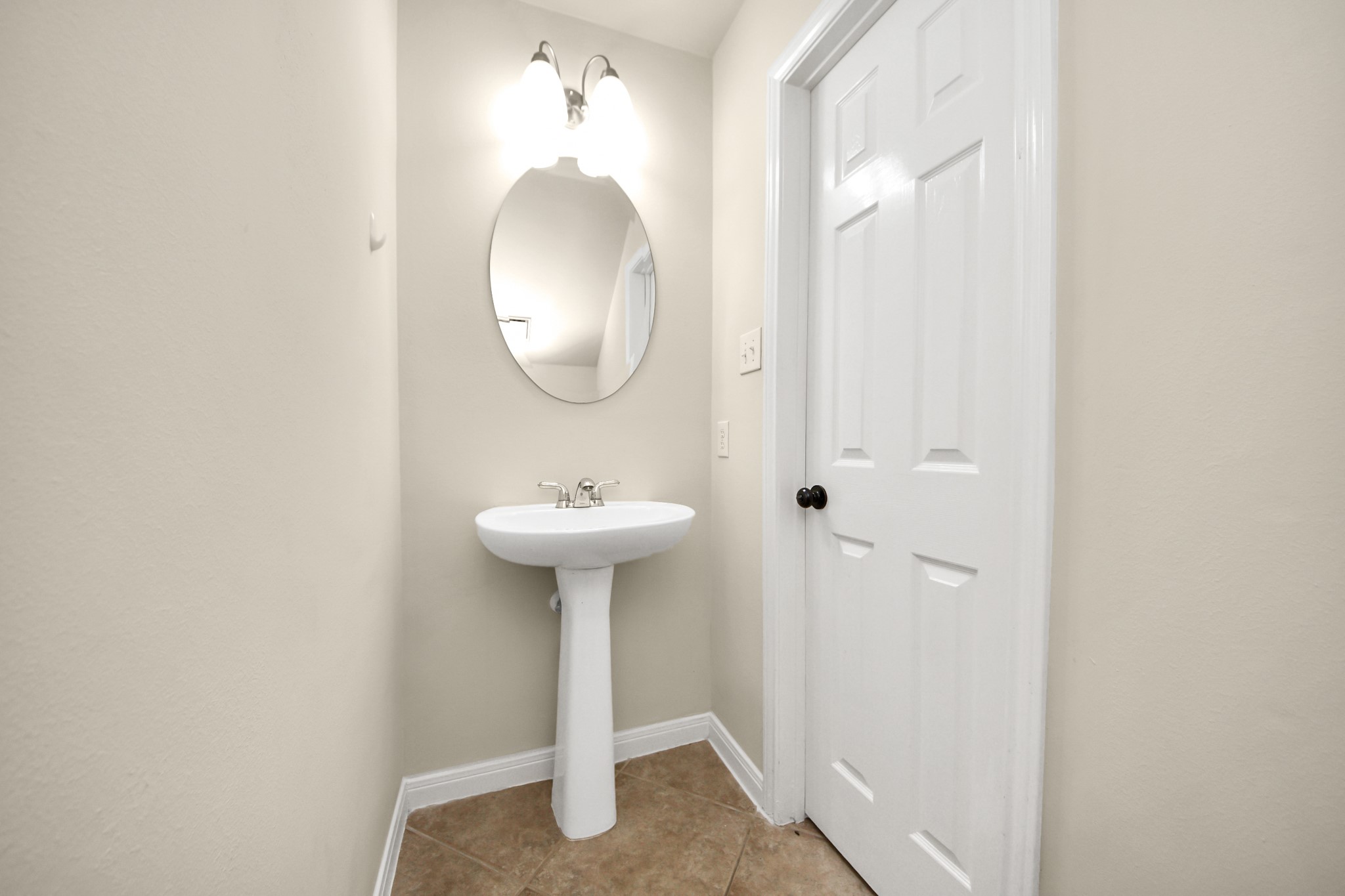 28306 Peper Hollow Lane Spring, TX 77386 - Photo 20 of 39 a close view of a sink in a bathroom