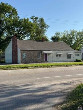 $265,000 | 7530 Highway 24, Topeka, KS 66618