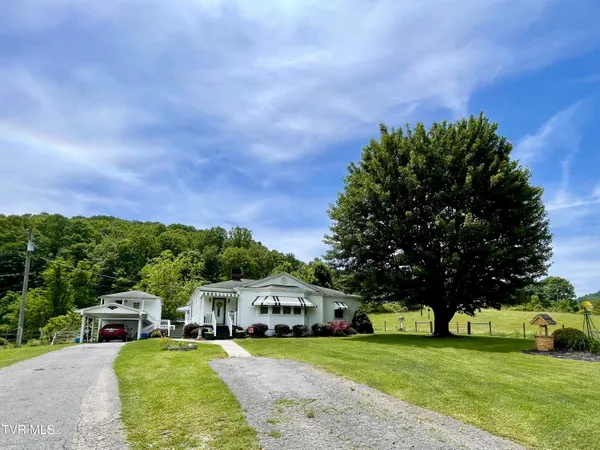 $275,000 | 257 Williams Street, Bluefield, VA 24605