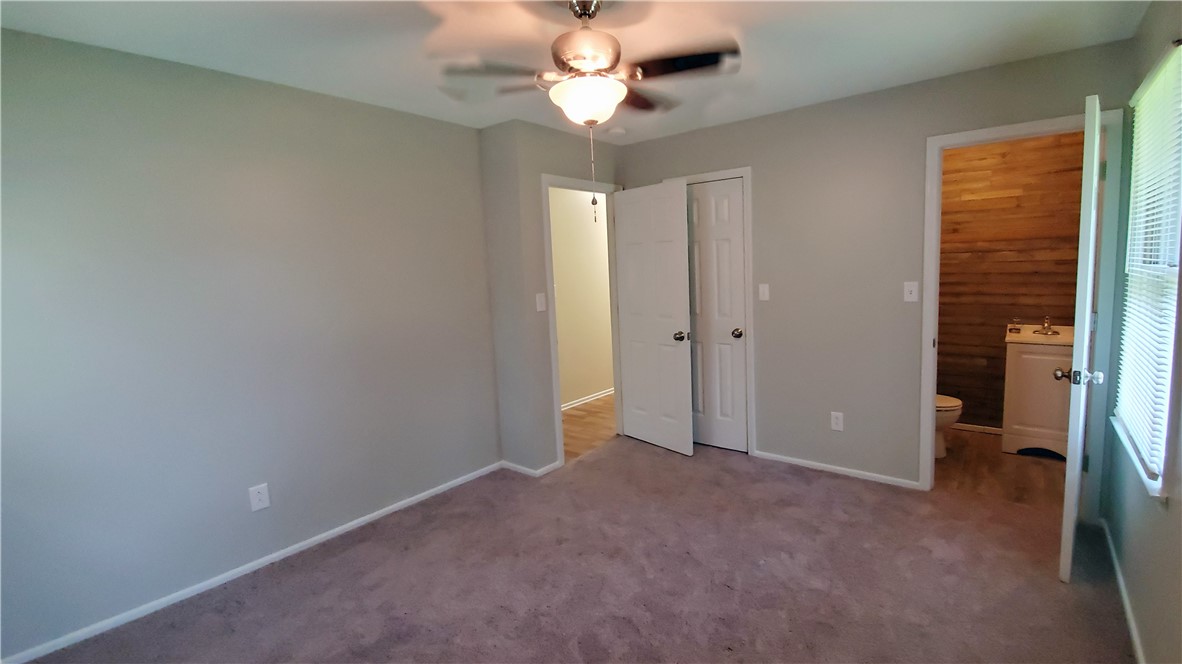 111 Overview Terrace Anderson, SC 29621 - Photo 8 of 14 Master BR with Walk In Closet and 1/2 bath.