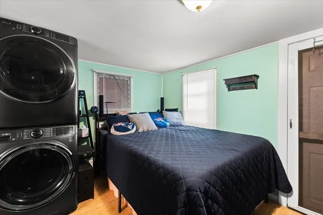 $389,000 | 186 Mechanic Street, Foxboro, MA 02035