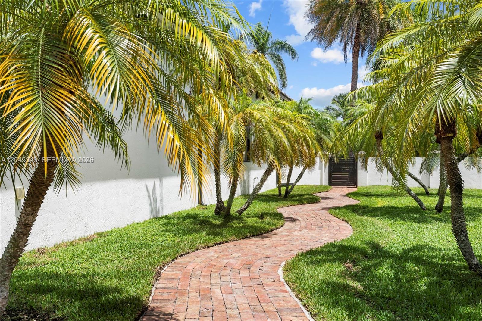 6874 Southwest 57th Terrace Miami, FL 33143 - Photo 25 of 37