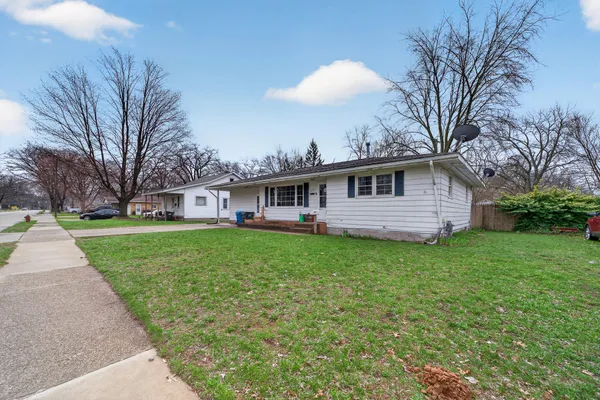 $194,900 | 1277 Francis Avenue, Muskegon, MI 49442