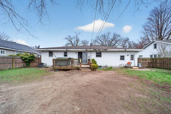 $194,900 | 1277 Francis Avenue, Muskegon, MI 49442