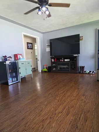 $194,900 | 1277 Francis Avenue, Muskegon, MI 49442