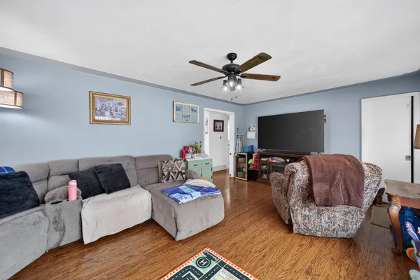 $194,900 | 1277 Francis Avenue, Muskegon, MI 49442