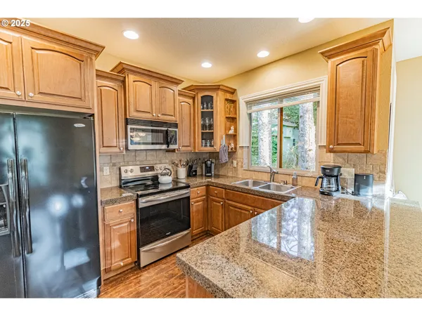 $625,000 | 2278 Northeast Hotspur Lane, Lincoln City, OR 97367