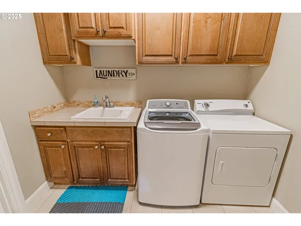 $625,000 | 2278 Northeast Hotspur Lane, Lincoln City, OR 97367