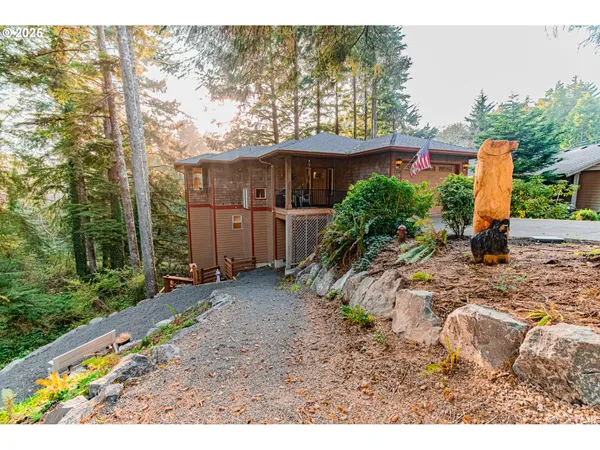 $625,000 | 2278 Northeast Hotspur Lane, Lincoln City, OR 97367