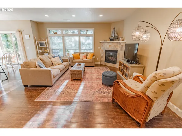 $625,000 | 2278 Northeast Hotspur Lane, Lincoln City, OR 97367