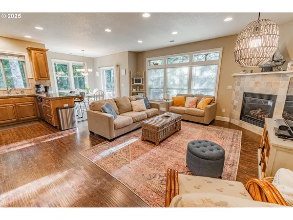 $625,000 | 2278 Northeast Hotspur Lane, Lincoln City, OR 97367