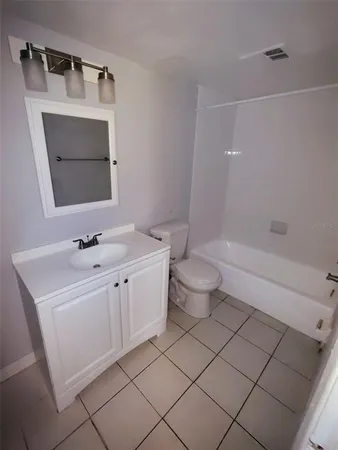 $1,195 | 101 North Fernwood Avenue, Unit 1, Clearwater, FL 33765
