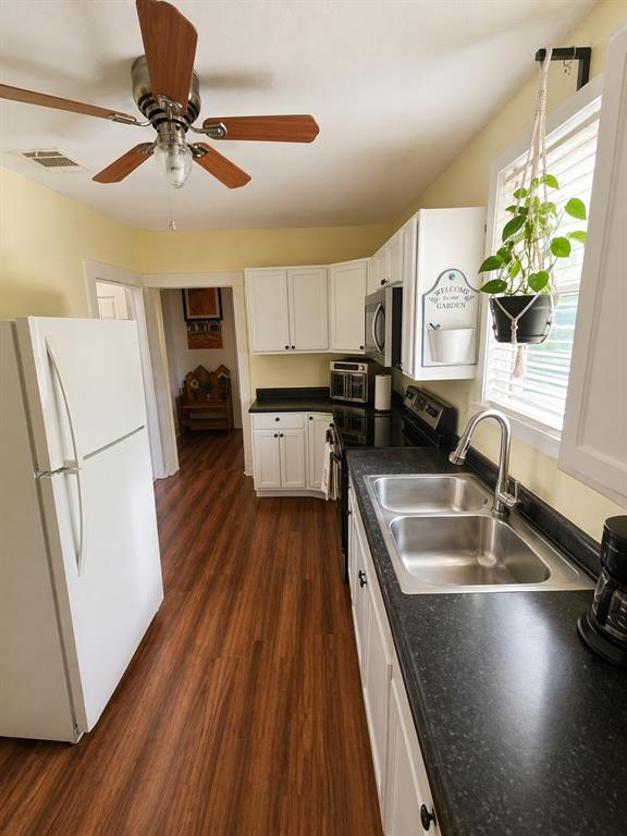 203 Stroud Street Cleburne, TX 76033 - Photo 13 of 19