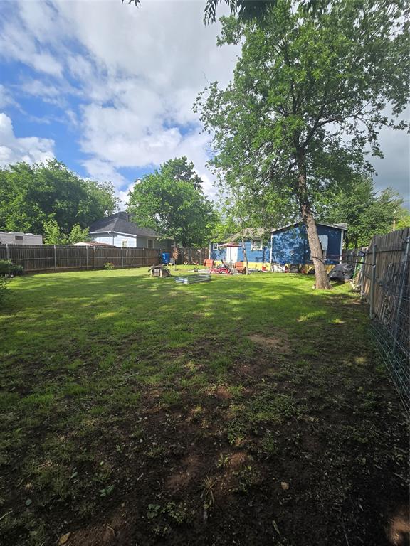 203 Stroud Street Cleburne, TX 76033 - Photo 15 of 19