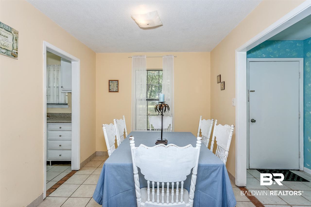 2408 Ridge Road East Gulf Shores, AL 36542 - Photo 6 of 30 Dining Room