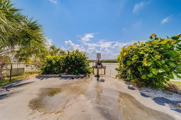 $5,000 | 1 Windrush Boulevard, Unit 63, Indian Rocks Beach, FL 33785