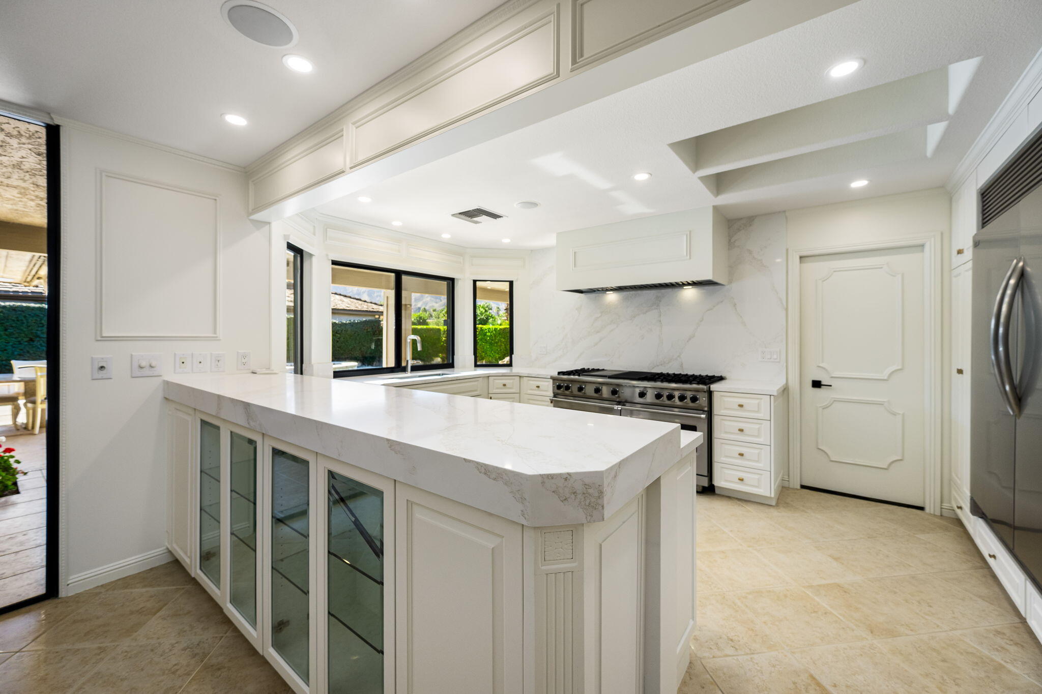 146 Yale Drive Rancho Mirage, CA 92270 - Photo 14 of 63 Kitchen