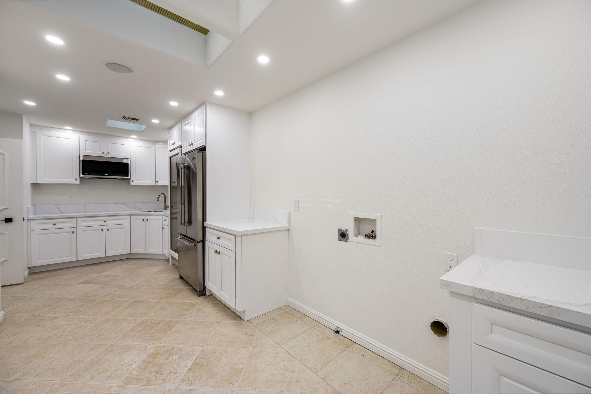 146 Yale Drive Rancho Mirage, CA 92270 - Photo 20 of 63 Kitchen Area