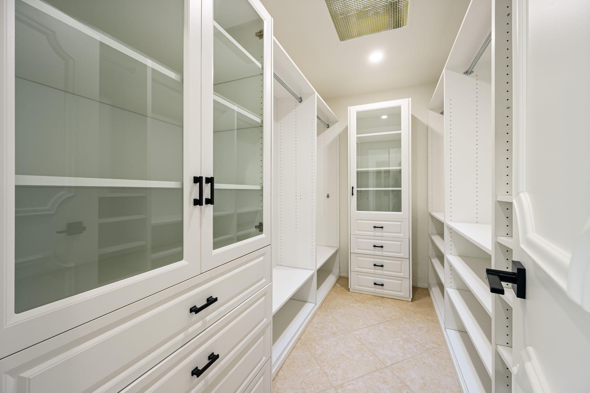 146 Yale Drive Rancho Mirage, CA 92270 - Photo 29 of 63 Walk In Closet