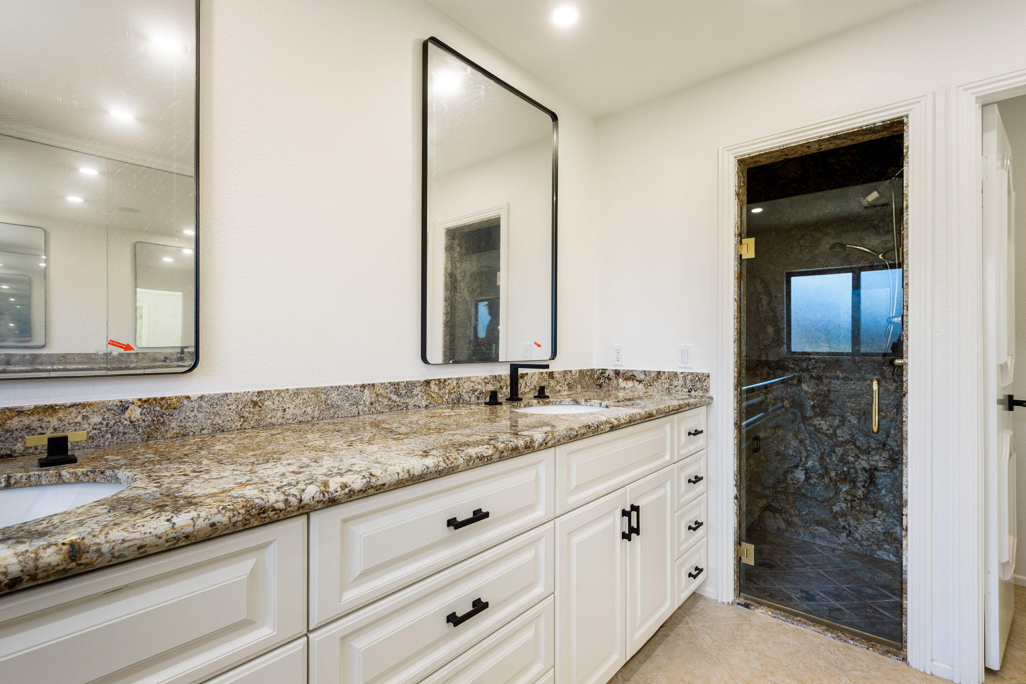 146 Yale Drive Rancho Mirage, CA 92270 - Photo 30 of 63 Primary Bathroom