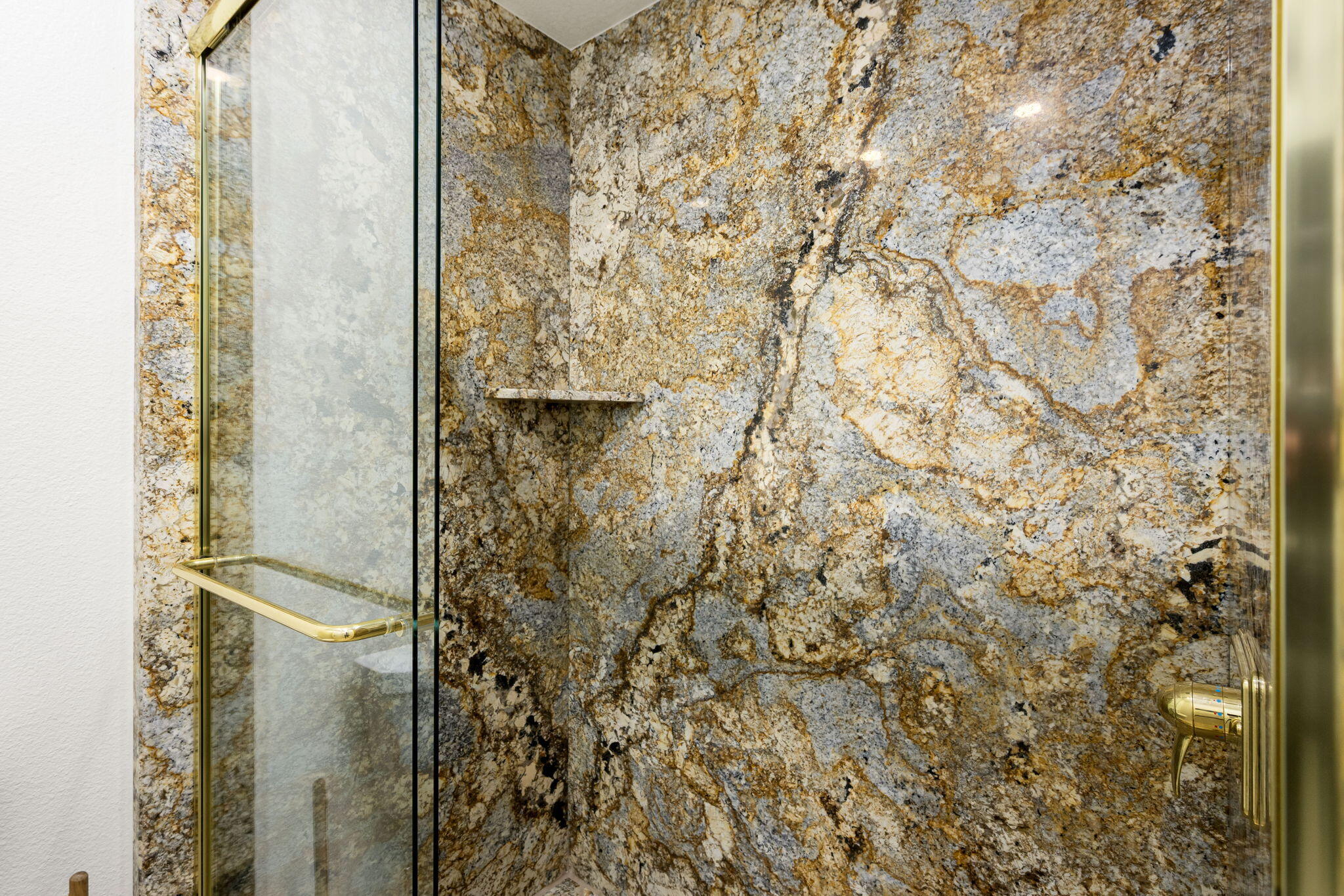 146 Yale Drive Rancho Mirage, CA 92270 - Photo 36 of 63 Walk in Shower