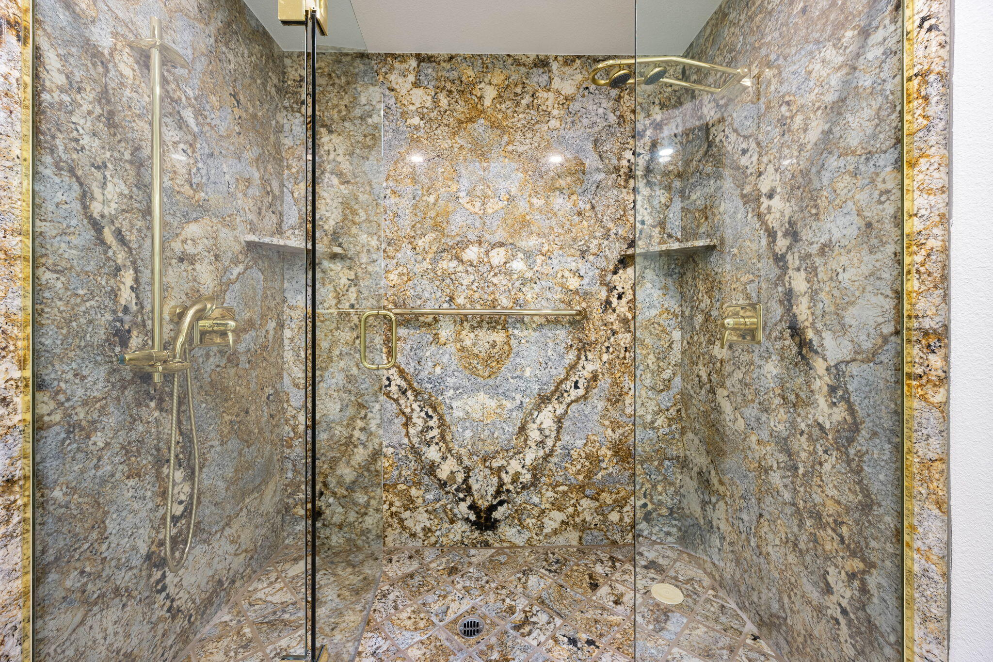 146 Yale Drive Rancho Mirage, CA 92270 - Photo 39 of 63 Shower