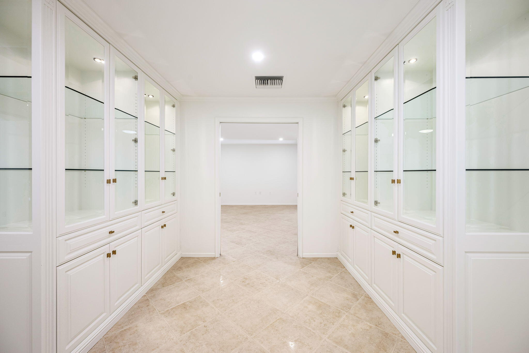 146 Yale Drive Rancho Mirage, CA 92270 - Photo 42 of 63 Hallway