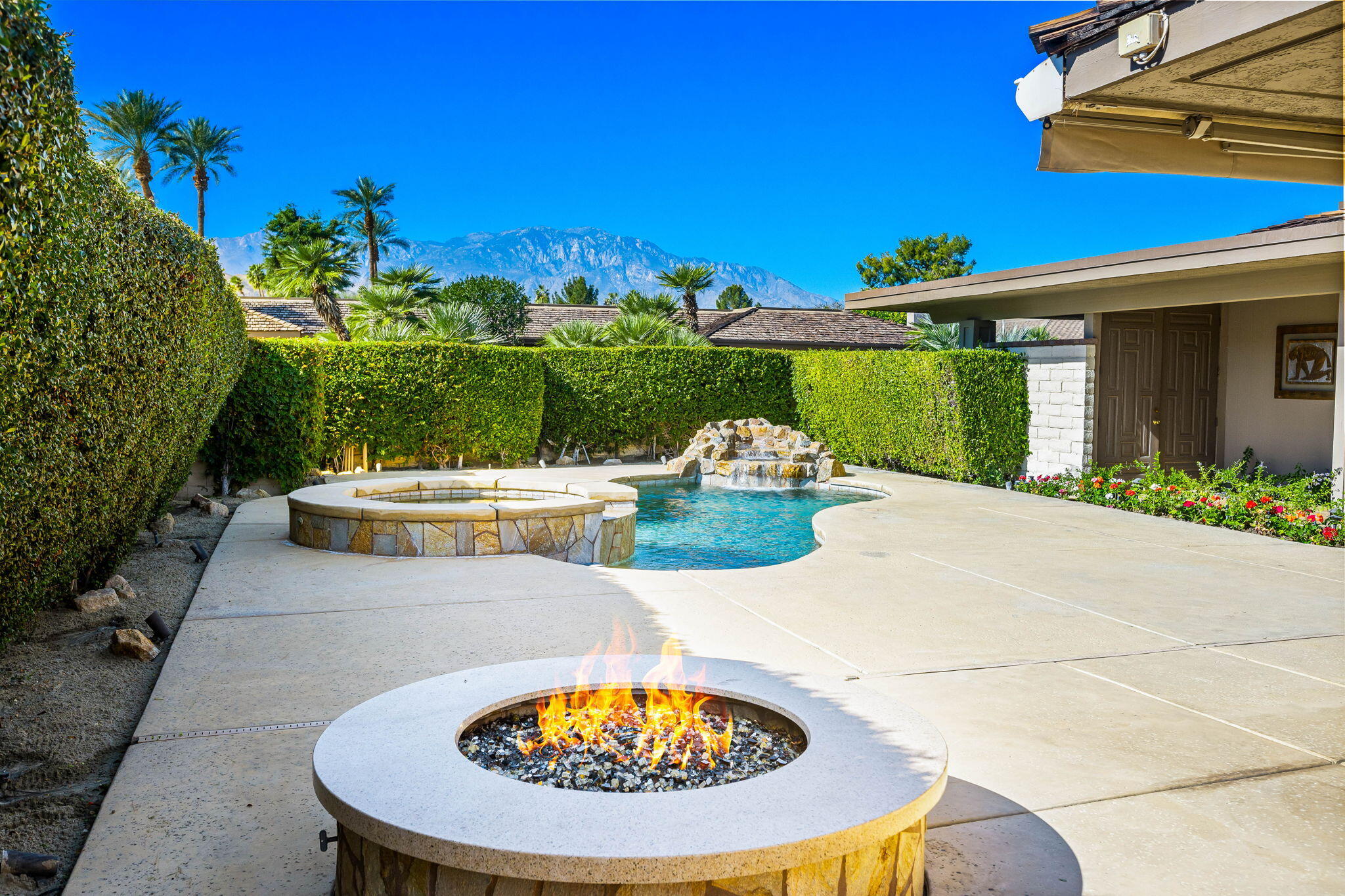 146 Yale Drive Rancho Mirage, CA 92270 - Photo 46 of 63 Firepit & Courtyard