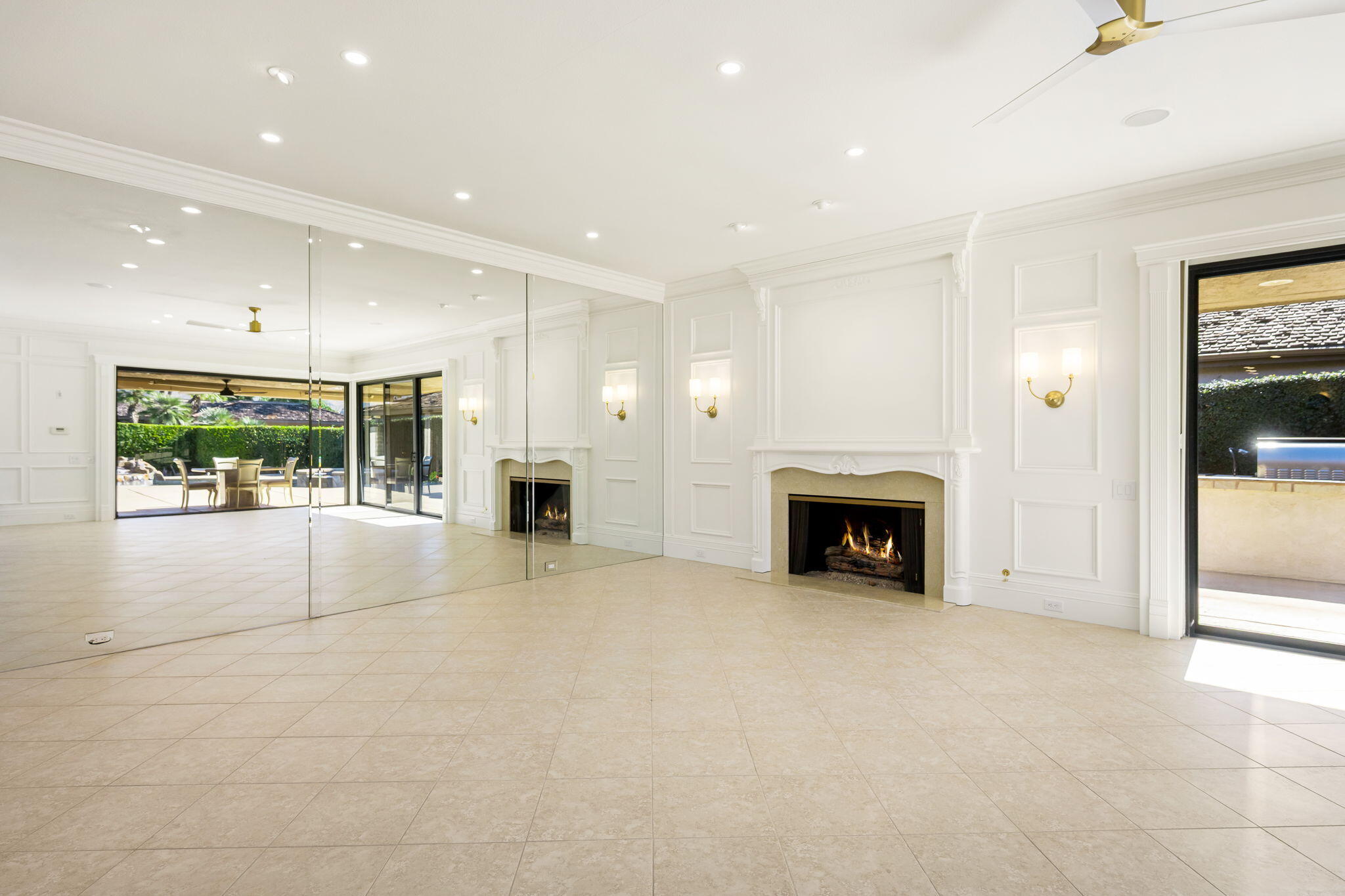 146 Yale Drive Rancho Mirage, CA 92270 - Photo 8 of 63 Living Room