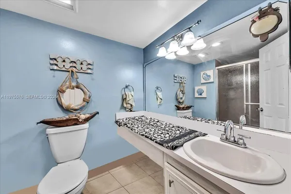 $2,850 | 9410 Live Oak Place, Unit 110, Davie, FL 33324