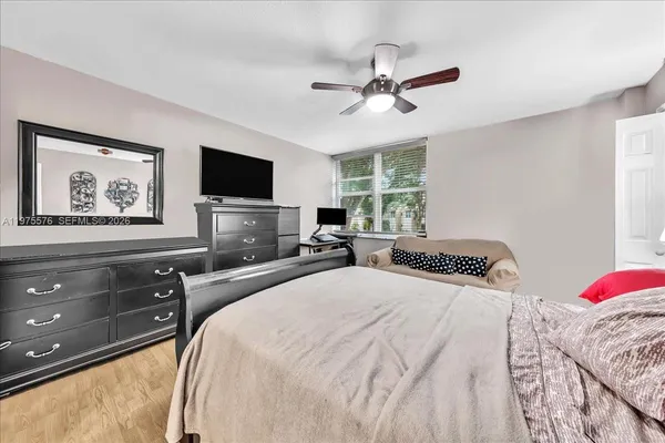 $2,850 | 9410 Live Oak Place, Unit 110, Davie, FL 33324