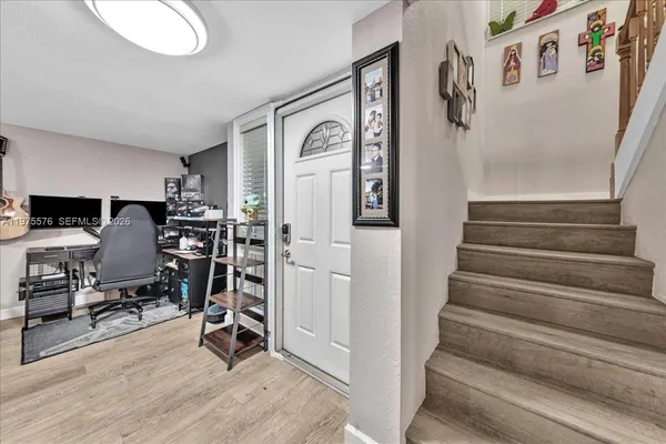 $2,850 | 9410 Live Oak Place, Unit 110, Davie, FL 33324