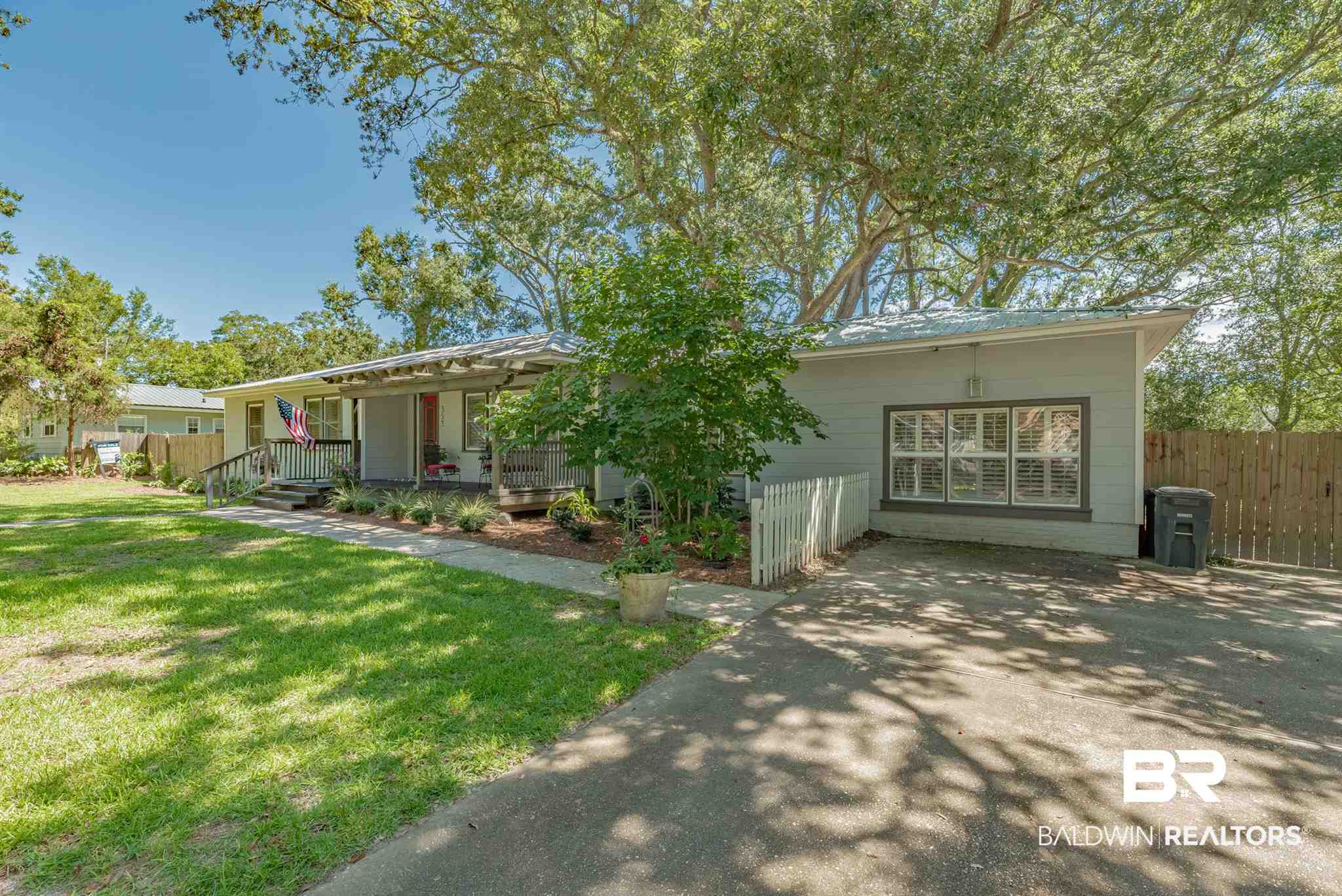 353 Azalea Street Fairhope, AL 36532 - Photo 38 of 49