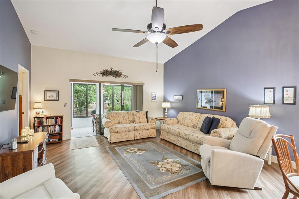 11622 Cocowood Drive New Port Richey, FL 34654 - Photo 4 of 31