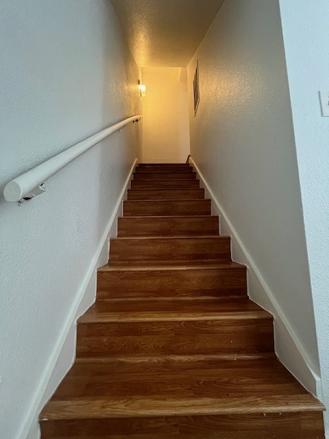 6201 Ranchester Drive, Unit 11 Houston, TX 77036 - Photo 8 of 12 a view of entryway