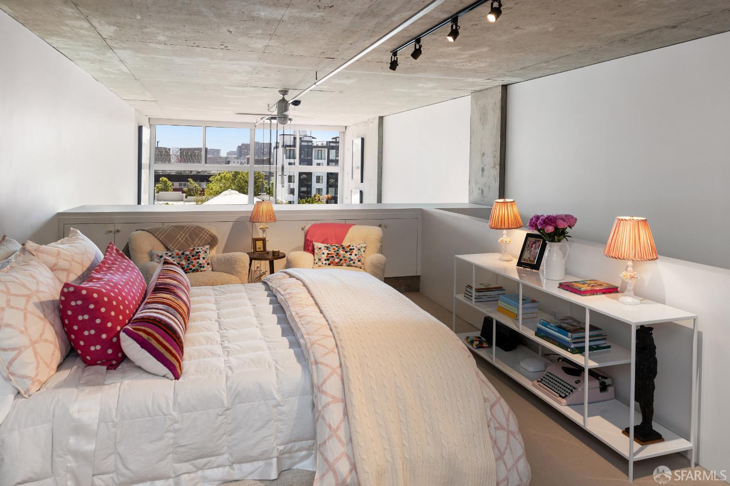 855 Folsom Street, Unit 519 San Francisco, CA 94107 - Photo 4 of 25 a bedroom with a bed and window