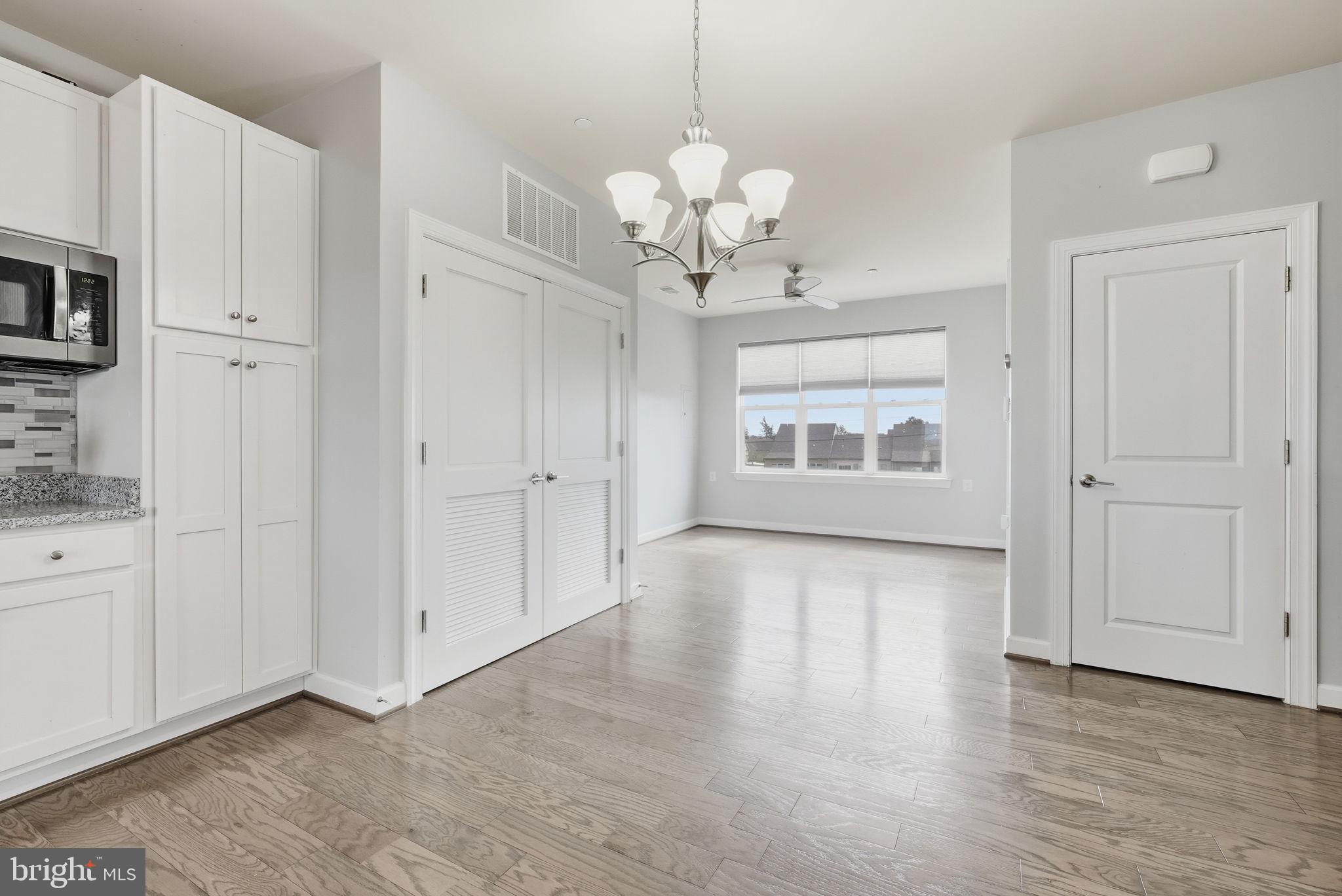 46418 Rilassare Terrace Sterling, VA 20164 - Photo 10 of 27