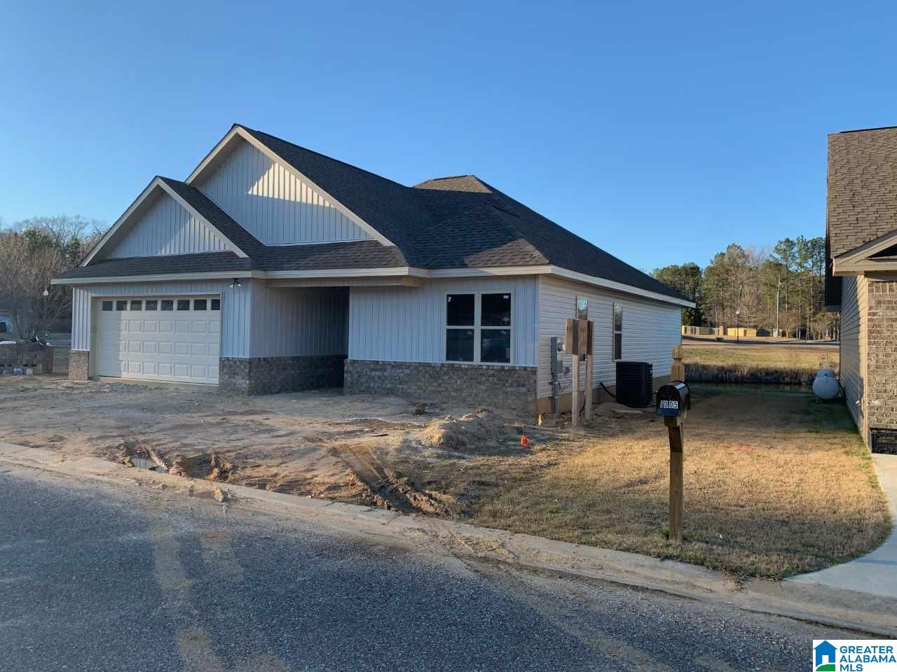 1003 Spring View Lane Clanton, AL 35045 - Photo 2 of 11