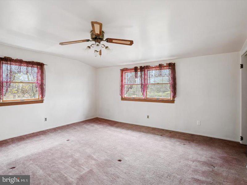 953 Mueller Road Warminster, PA 18974 - Photo 24 of 25 Gallery Image 24