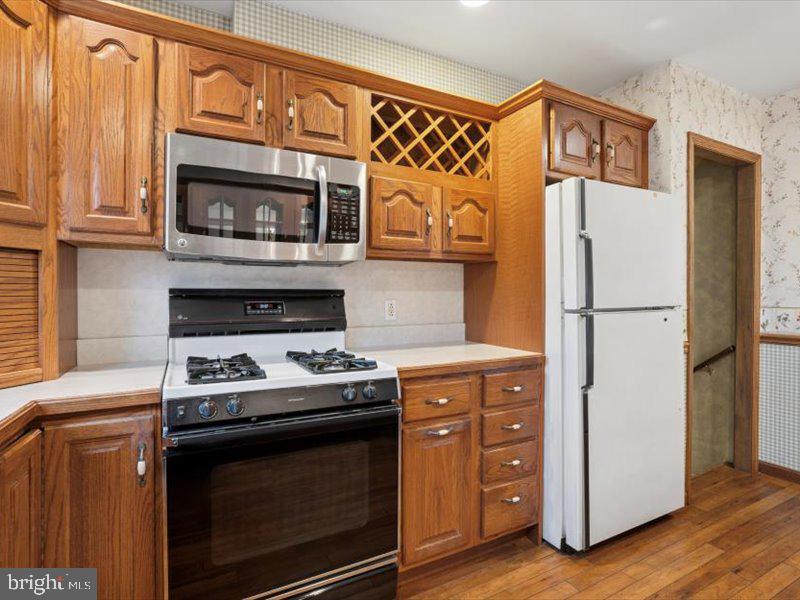 953 Mueller Road Warminster, PA 18974 - Photo 9 of 25 Gallery Image 9